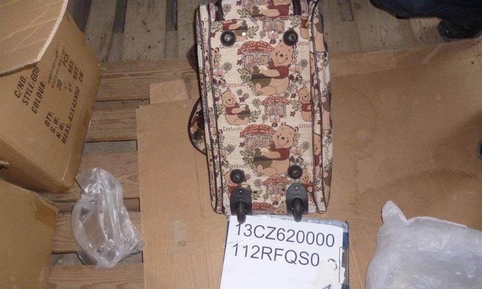 2013-11-27-1230kontejnery (6).jpg